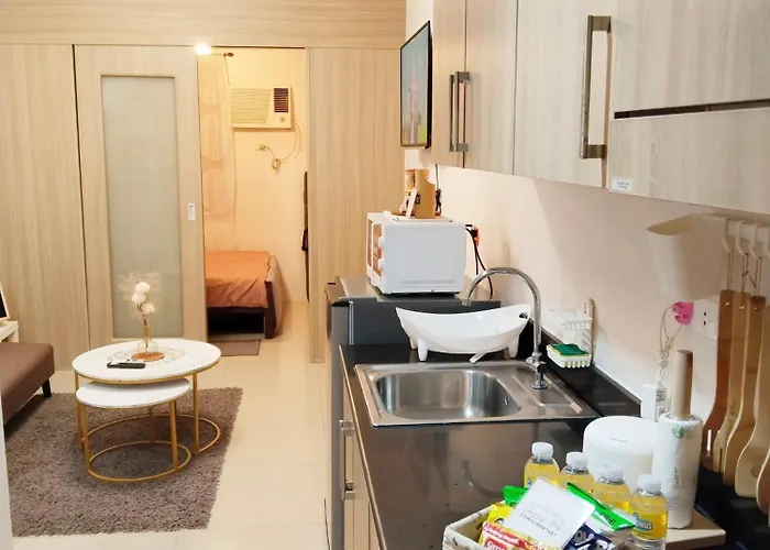 Crizzy's Hub Gabrielle At Shore Residences * Manila